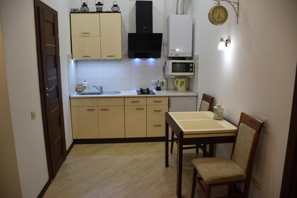 Near Citadel Apartment 2 Lviv Kamer foto